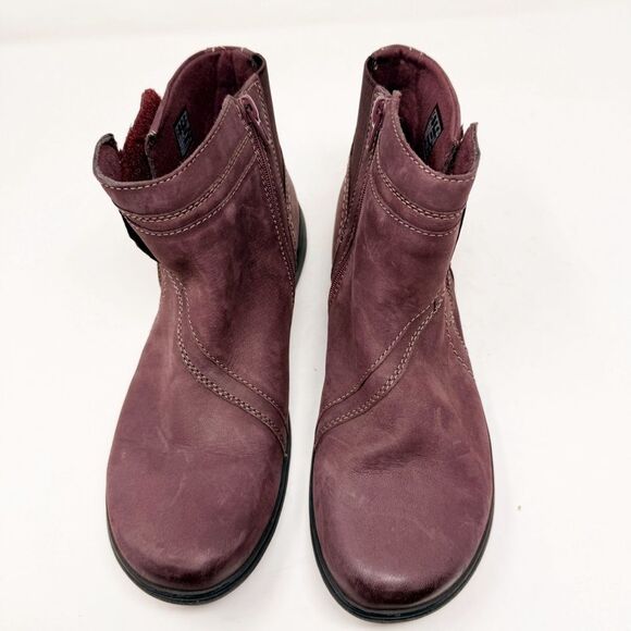 Clark’s Collection Maroon Nubuck Velcro Ankle Boots 11 - Picture 4 of 7